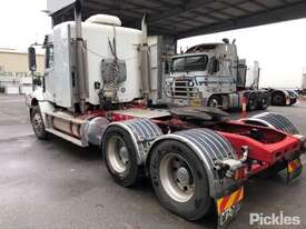 2008 Freightliner Columbia FLX - picture1' - Click to enlarge