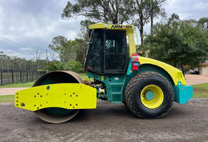 Ammann ASC110 Vibrating Roller Roller/Compacting