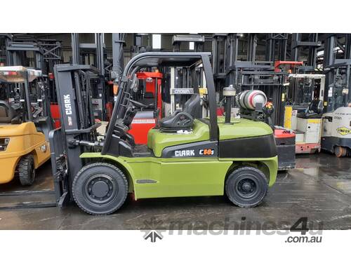 2008 Clark Container entry Forklift for sale-5 ton 4150mm lift solid tyres