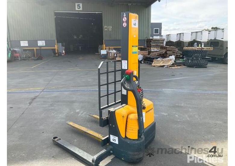 Used 2006 Jungheinrich 2006 Jungheinrich EMC B10 Walk Behind Forklift ...