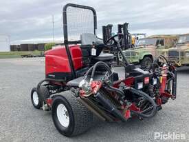 Toro ReelMaster 5610 Front & Centre Mount Reel Mower - picture0' - Click to enlarge