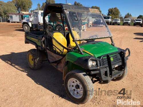 John Deere 855 DSL XUV 4x4 Yard Buggy