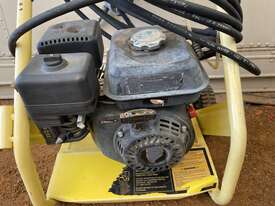 Stanley Pressure Cleaner - picture0' - Click to enlarge