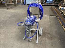 Graco Ultra Max II 495 PC Pro Spray Unit - picture0' - Click to enlarge