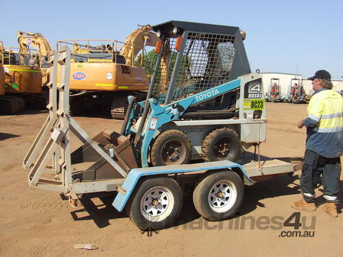 Toyota 4SDK4 Skid Steer On Trailer