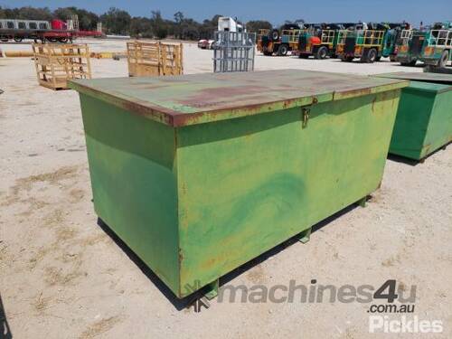 Rigging Box, Steel Construction, Internal Compartments and Hangers, 2 Section Hinged Lid, Lockable, 