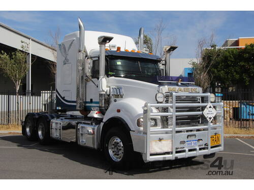 2021 MACK SUPERLINER 3 AXLE PRIMEMOVER