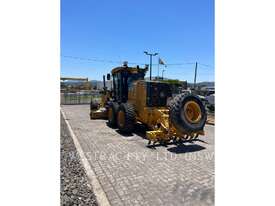 JOHN DEERE 770GP Motor Graders - picture2' - Click to enlarge