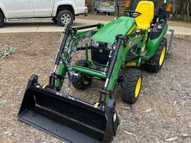 2019 John Deere 2025R Compact Ut Tractors - picture0' - Click to enlarge