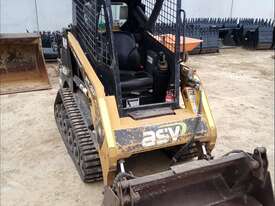 FOCUS MACHINERY - SKID STEER (Posi-Track) ASV RT30 TRACK LOADER, 30HP - picture2' - Click to enlarge