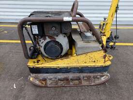 Wacker Vibrating Compactor - picture1' - Click to enlarge