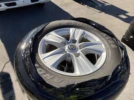 Quantity of Tyres and Rims - picture0' - Click to enlarge