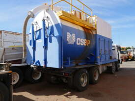 8X4 LEADER VAC TRUCK - picture2' - Click to enlarge