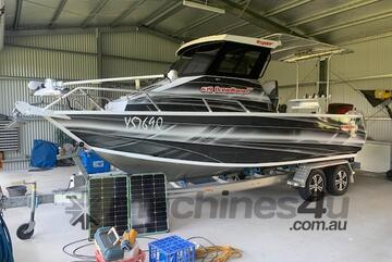 2016 Stacer Ocean Ranger 6.2 M Long Boat
