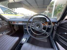 1969 Mercedes Benz CE250  Petrol - picture0' - Click to enlarge