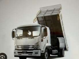 Tipper Truck 7 Tonne - Hire - picture0' - Click to enlarge