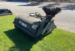 Road Broom Bobcat 2014 60 inch with side broom and catching bin