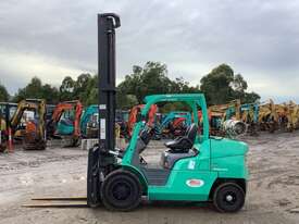 2014 Mitsubishi FG45NT Forklift - picture2' - Click to enlarge
