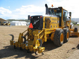 Grader Ripper for Volvo 930/940  - picture0' - Click to enlarge