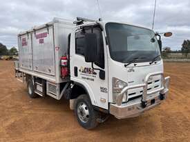 2010 Isuzu NPS   4x4 Service Truck - picture2' - Click to enlarge