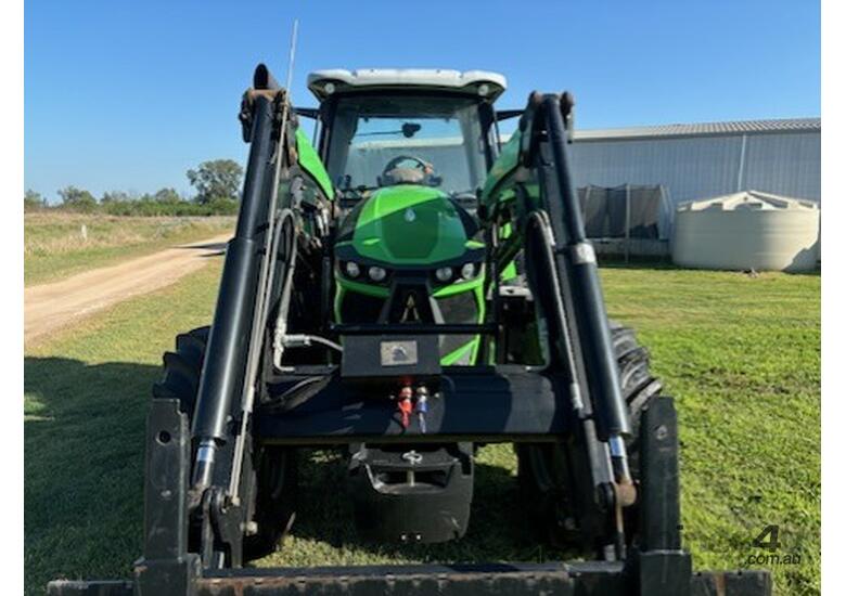 caption DEUTZ-FAHR 6155G Agrotron