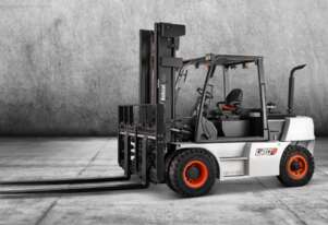 Lift Equipt - BOBCAT 8T DIESEL FORKLIFT