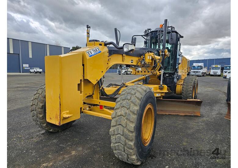 caption 2015 CATERPILLAR 140M3 WITH TRIMBLE GPS SYSTEM