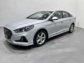 2018 Hyundai Sonata  Petrol (Ex Defence) - picture1' - Click to enlarge