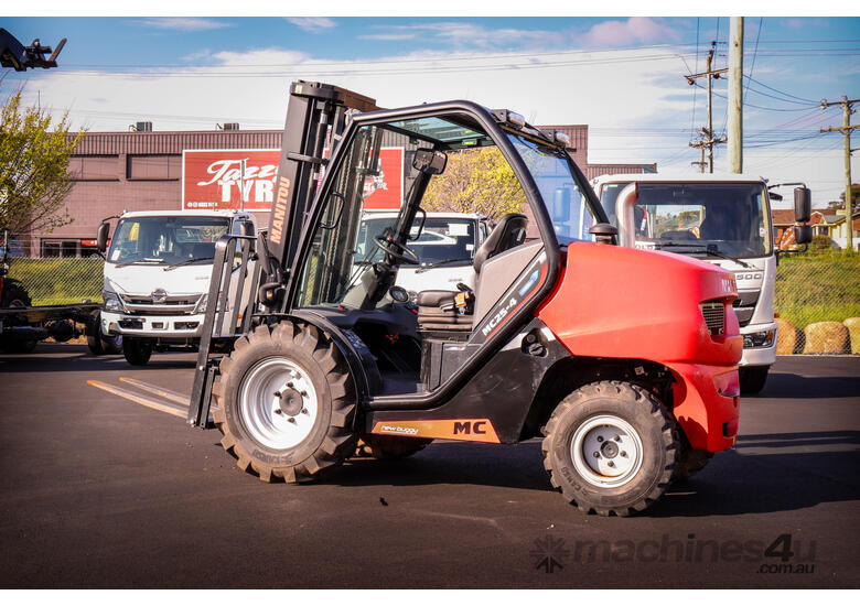 caption 2023 Manitou MC25-4 Forklift 2500 Kg - Suitable for Bulky Materials
