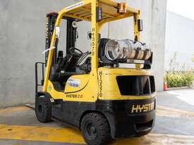 HYSTER H2.0XTS Counterbalance Forklift - picture2' - Click to enlarge