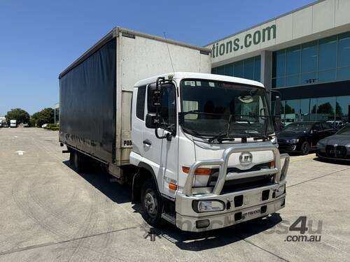 2017 Nissan UD 11250 MK  4x2 Curtainsider W/Tailgate Loader