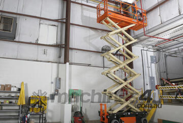 Jlg   R4045 Scissor Lift