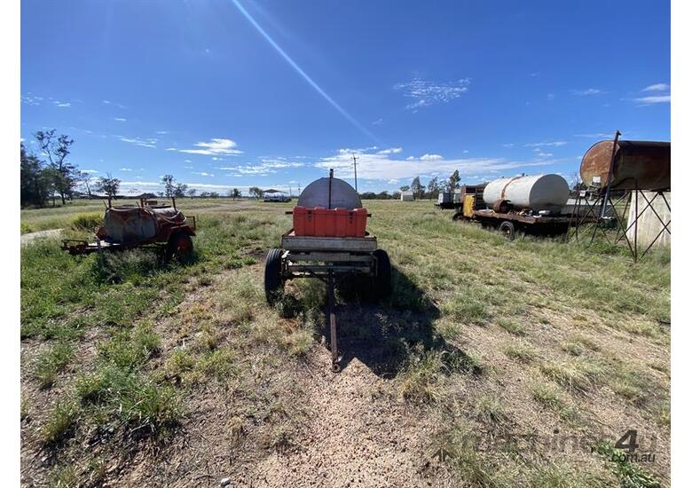 caption CUSTOM 2000L Fuel Trailer