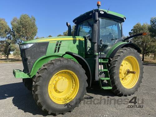 caption 2012 John Deere 7200R Row Crop Tractors