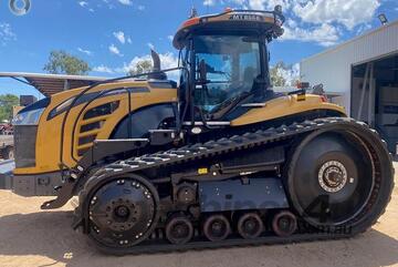 Challenger   MT855E Tractor