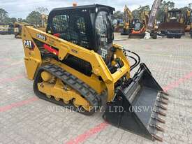 CAT 239D3 Compact Track Loader - picture0' - Click to enlarge