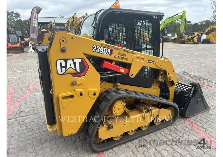 CAT 239D3 Compact Track Loader