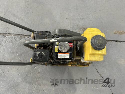 caption Wacker Neuson Vibrator Compactor Plate