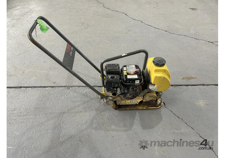 caption Wacker Neuson Vibrator Compactor Plate