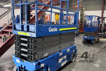 Genie GS3232 Electric Scissor Lift