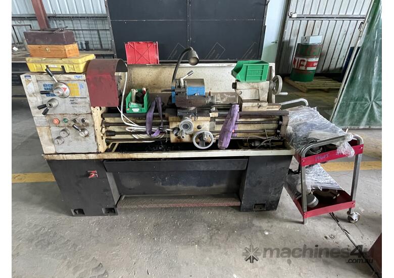 caption 2004 Hafco Metal Master AL540 Lathe
