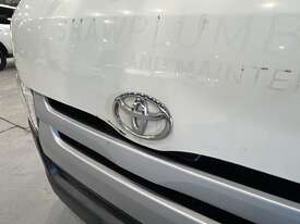 2015 Toyota Hiace LWB (4x2) Diesel Van (MY14) - picture0' - Click to enlarge