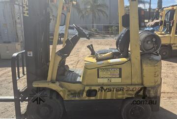 Hyster 2T LPG Forklift with Container Mast