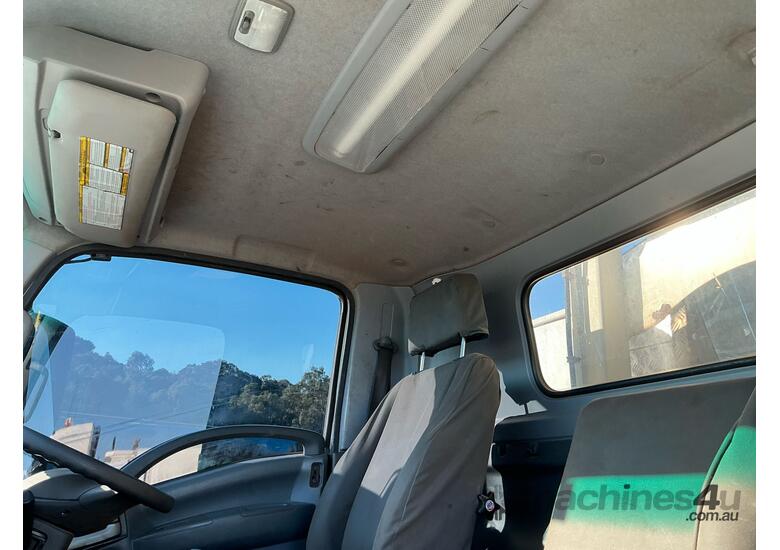 caption 2018 Isuzu NPS 75-155 Service Body / Crane Truck