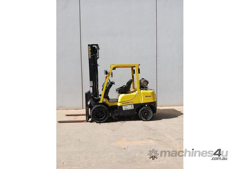 caption Used HYSTER H3.0XT 3,000kg LPG Counterbalance Forklift