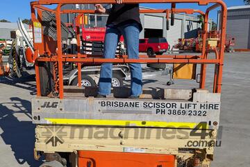 JLG 1930ES 19ft Electric Scissor Lift