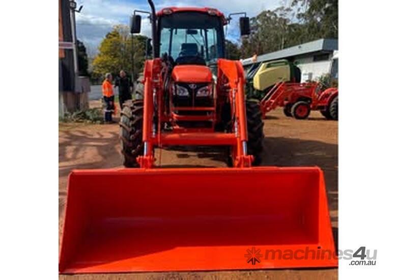 Kubota M9540DCH Dual Speed Tractor