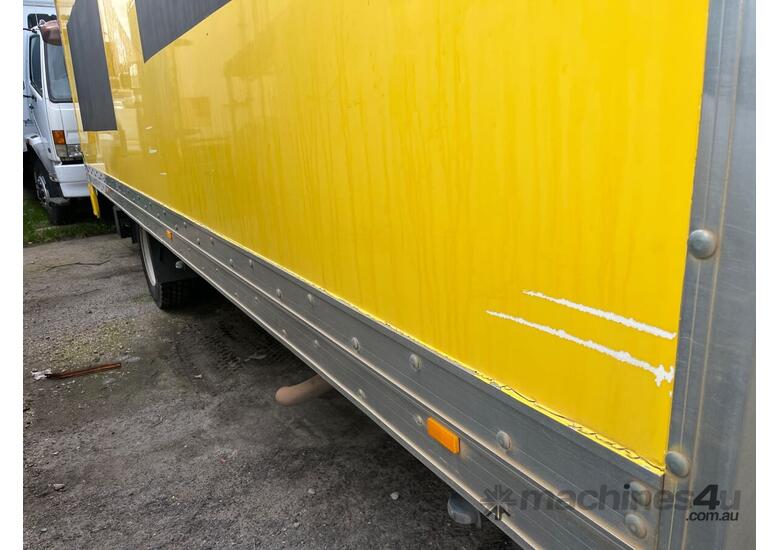 caption 2010 Isuzu FSR850 Pantech