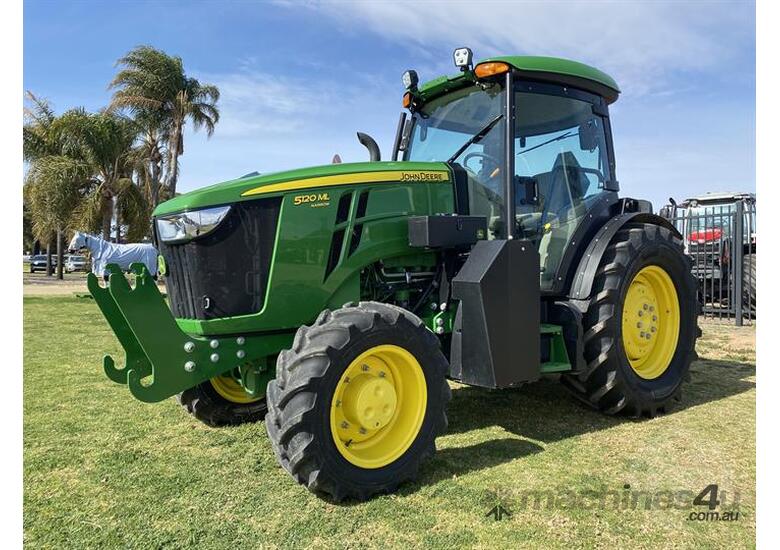 caption John Deere 5120 ML Narrow