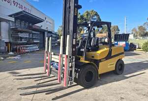 Yale GP55vx Extended and adjustable cascade LOW hours